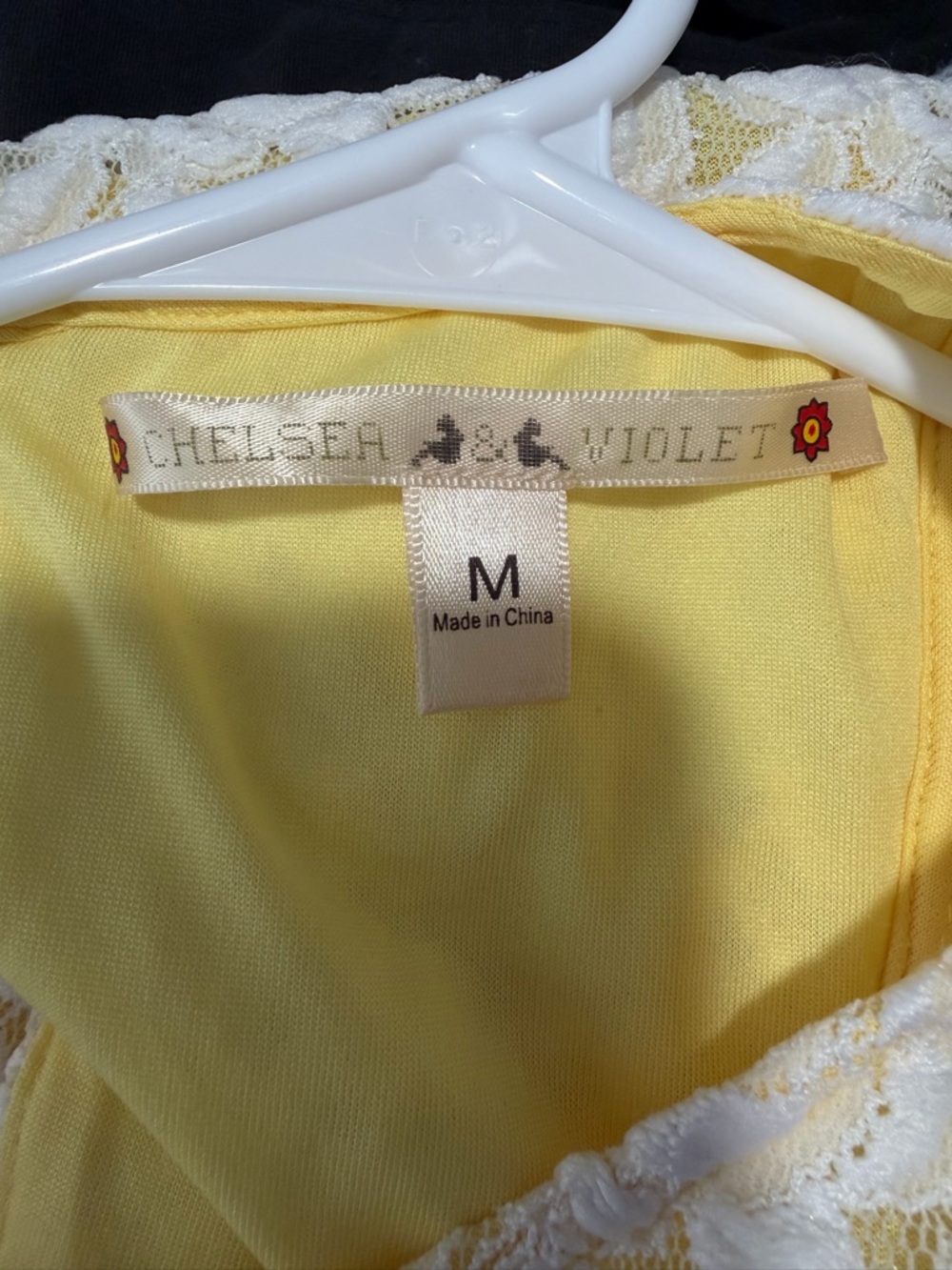 Chelsea & Violet Yellow Lace Floral Dress – Size M – Sleeveless Fit & Flare - Picture 5 of 6